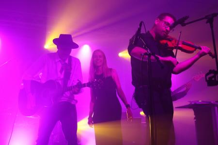 CERKNIŠKA NOČ KONCERT VLADO KRESLIN IN MALI BOGOVI 16 FOTO LJUBO VUKELIČ